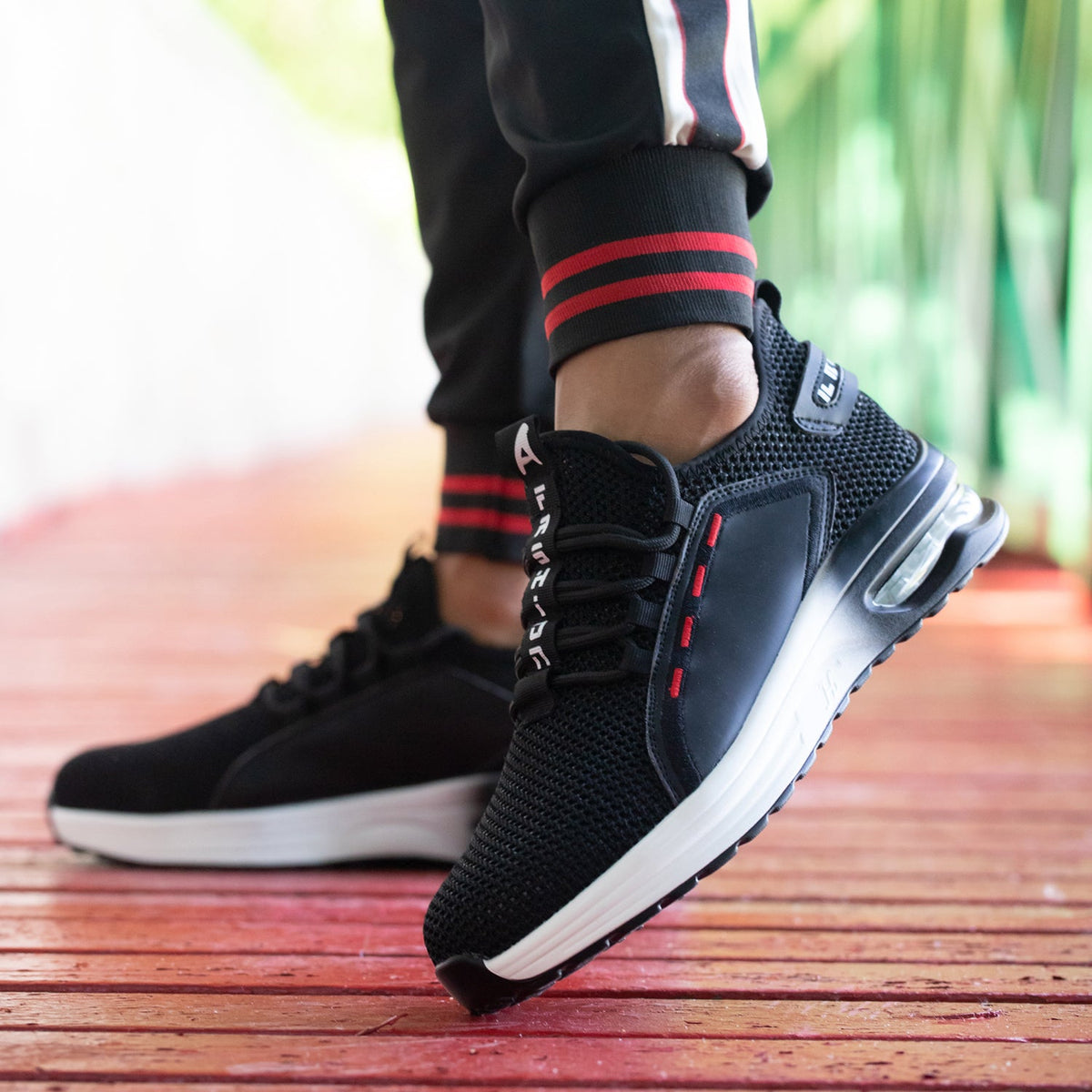 WESTMARE Ventra Breathable Steel Toe Work Sneakers - Black/White