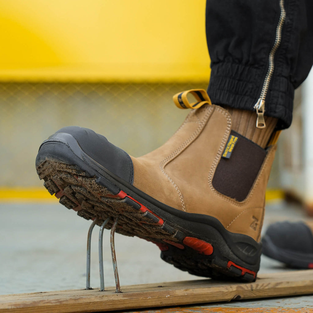 WESTMARE Anvil Men's 6" Composite Toe Chelsea Work Boots - Brown