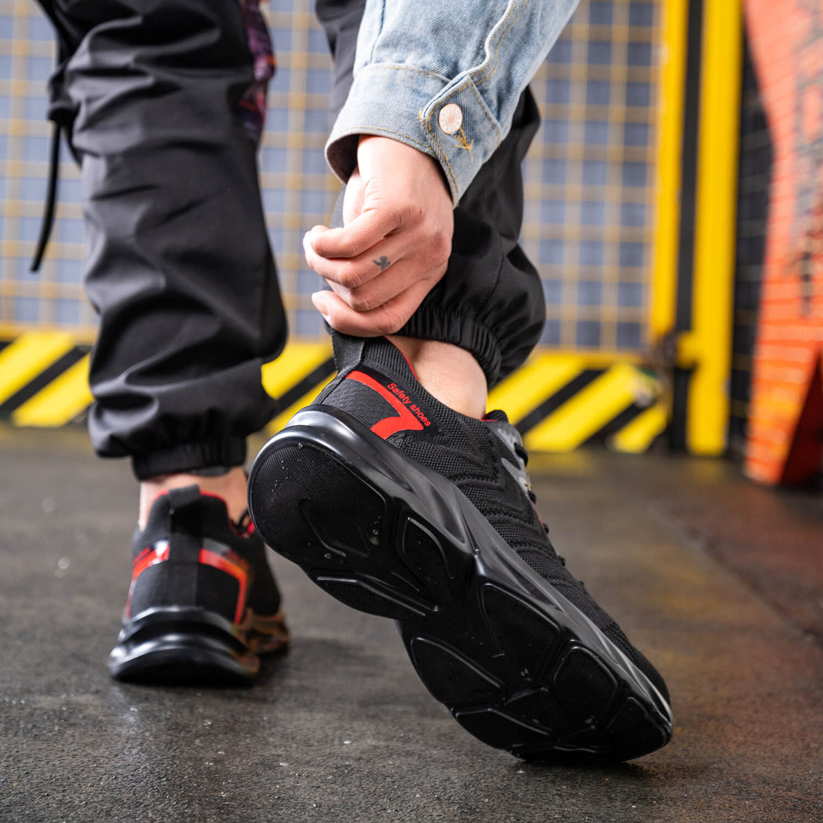 WESTMARE Corex Composite Toe Lightweight Work Sneakers - Black/Red