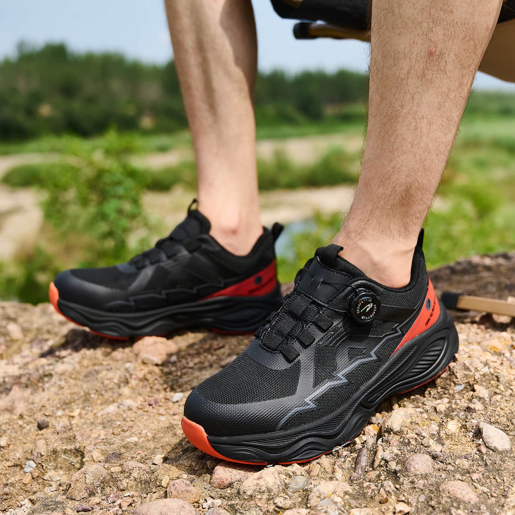 WESTMARE Quick-Lacing Lightweight Steel Toe Sneakers